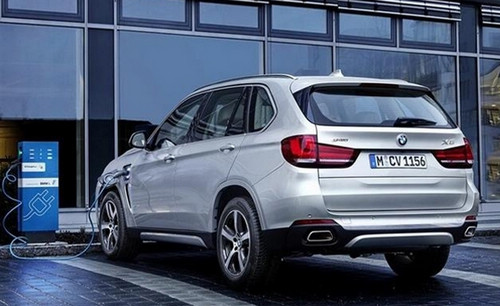 BMW X5 xDrive40e, one of the &apos;Top 10 global debuts at Auto Shanghai 2015&apos; by China.org.cn.