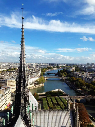 Paris, one of the &apos;Top 10 most expensive housing markets in the world&apos; by China.org.cn.