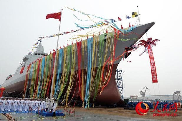The Navy&apos;s new destroyer, a 10,000-tonne domestically designed and produced vessel, is launched at Jiangnan Shipyard (Group), Shanghai, June 28, 2017. [Photo/people.cn]