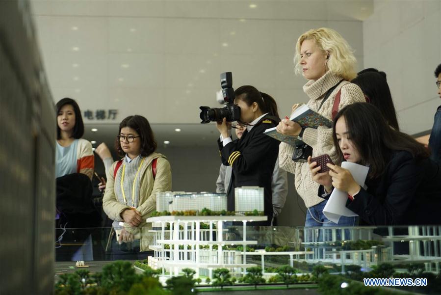 Journalists visit the command center of Beijing&apos;s subway in Beijing, capital of China, Oct. 20, 2017. Chinese and foreign journalists visited the command center of Beijing&apos;s subway and subway Yanfang line in Beijing on Friday. [Photo/Xinhua]