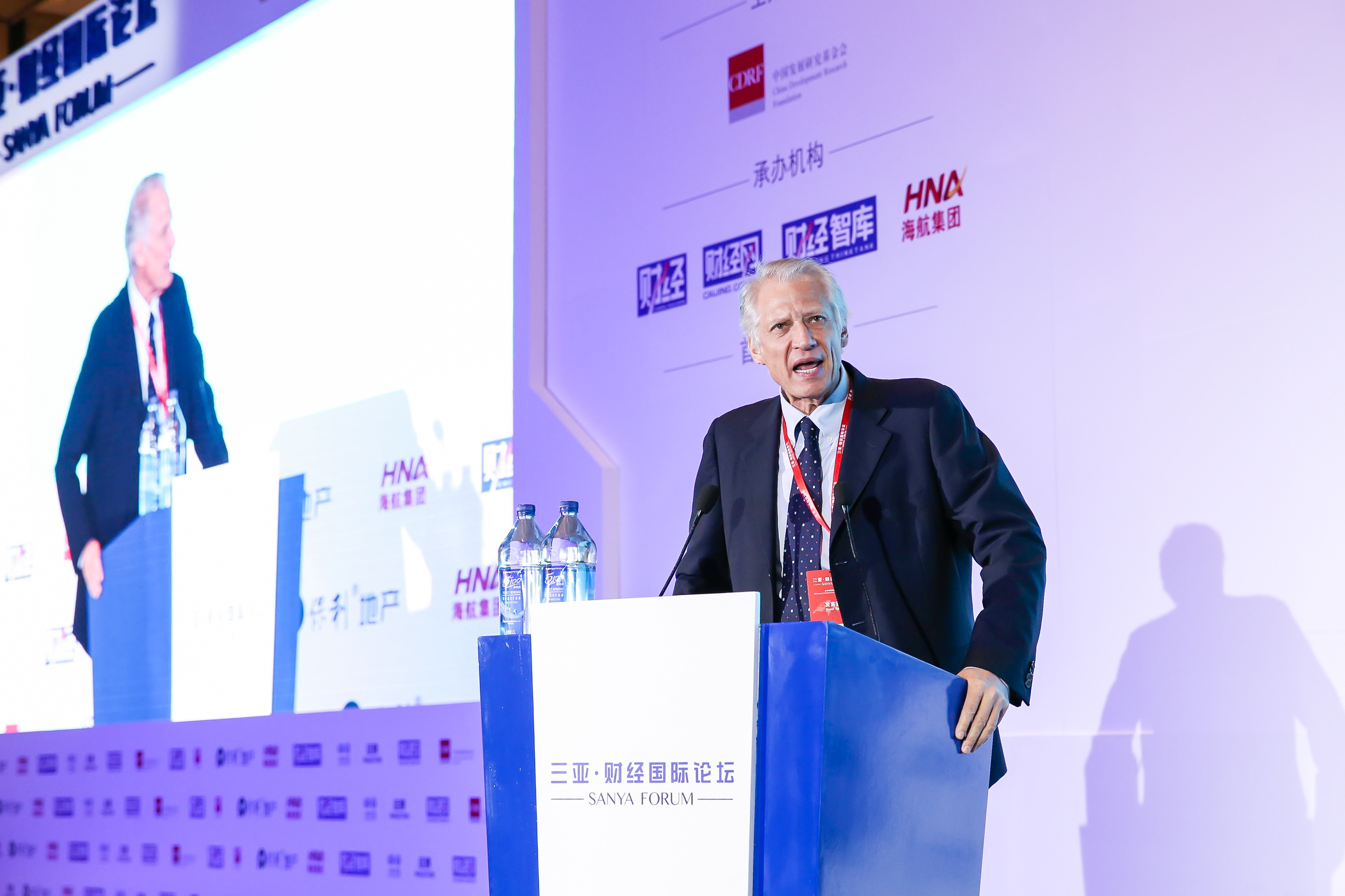 Dominique de Villepin, former prime minister of France delivers a keynote speech at the opening ceremony of the Sanya Forum 2017 in Sanya, Hainan Province on Dec. 9. [Photo provided to China.org.cn]