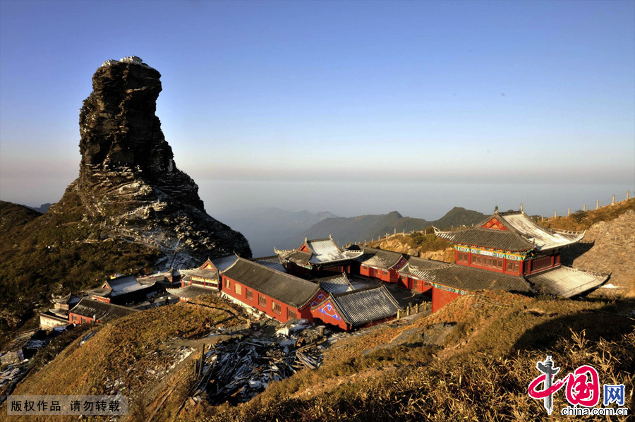 Known as the No.1 mountain in Guizhou and the highest of the Wuling Mountain Range, Fanjing Mountain is situated at the intersection of the three counties of Jiangkou, Yinjiang and Songtao in Tongren City, Guizhou Province.