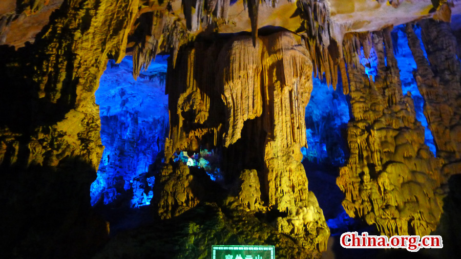 The cave is named after the verdant reeds that grow outside it and local people also make flutes from these plants. This spectacular cave is located 5 km northwest of the downtown of Guilin, and it is a must see for any visitor. Over millions of years, dripping water has eroded the cave to create a special world of various stalactites, stone pillars and rock formations. 