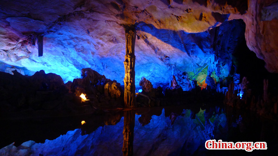 The cave is named after the verdant reeds that grow outside it and local people also make flutes from these plants. This spectacular cave is located 5 km northwest of the downtown of Guilin, and it is a must see for any visitor. Over millions of years, dripping water has eroded the cave to create a special world of various stalactites, stone pillars and rock formations. 