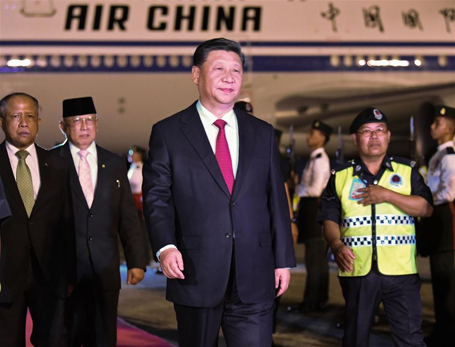 Chinese President Xi Jinping arrives in Bandar Seri Begawan for a state visit to Brunei on Nov. 18, 2018. [Photo/Xinhua]