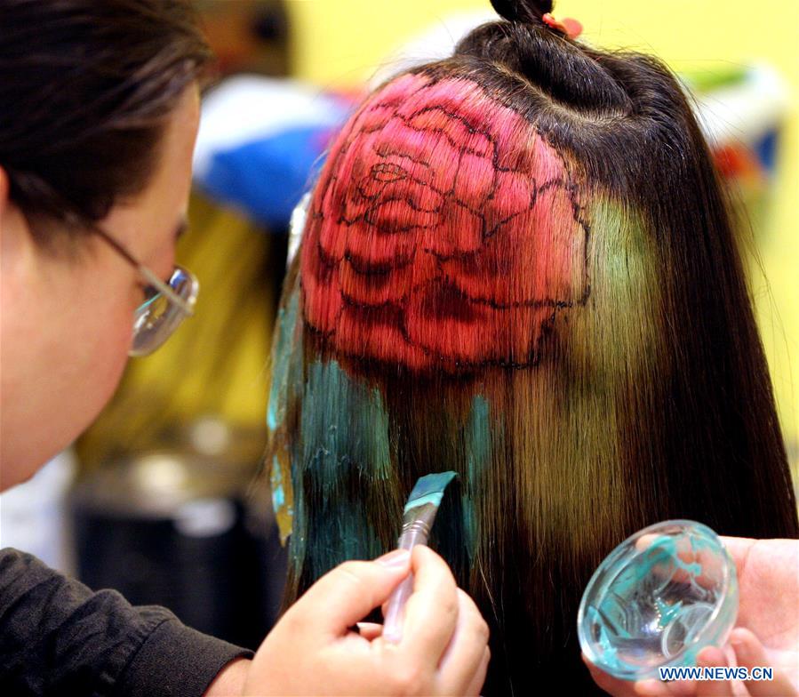 Chinese Women S Changes Seen From Hairstyles China Org Cn