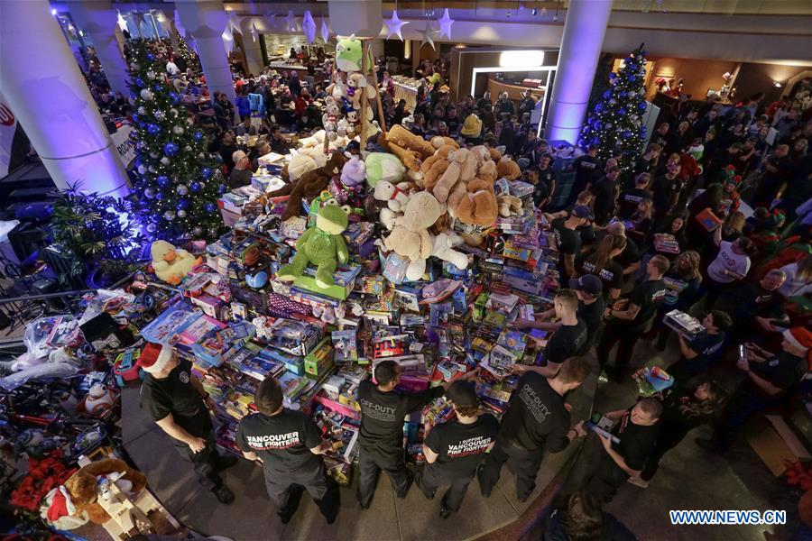 Pan Pacific Christmas Wish Breakfast in Vancouver collects toys for