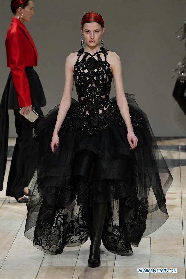 Alexander McQueen News, Collections, Fashion Shows, Fashion Week