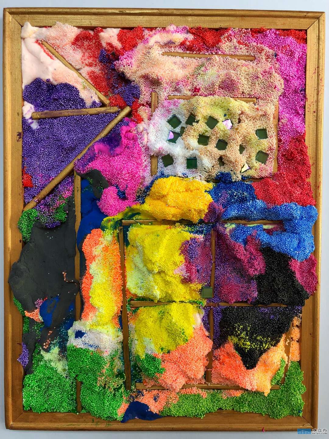 李潇)大众往往是通过影视作品和新闻报道了解到自闭症这一群体,于是在