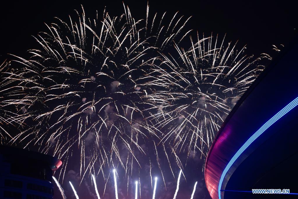 Firework show held to mark completion of terminal area of Chengdu Tianfu International Airport