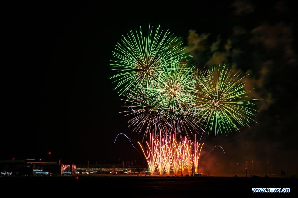 Firework show held to mark completion of terminal area of Chengdu Tianfu International Airport