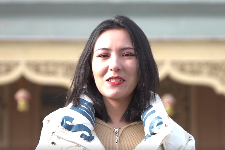 Xinjiang stories: Tour guide Rayila