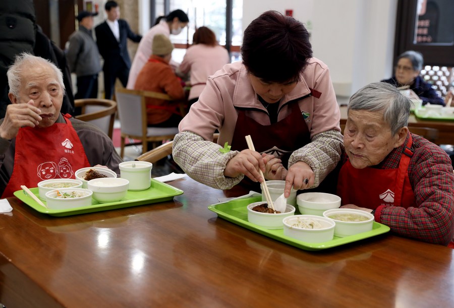 中国将在全国范围内试点商业养老保险