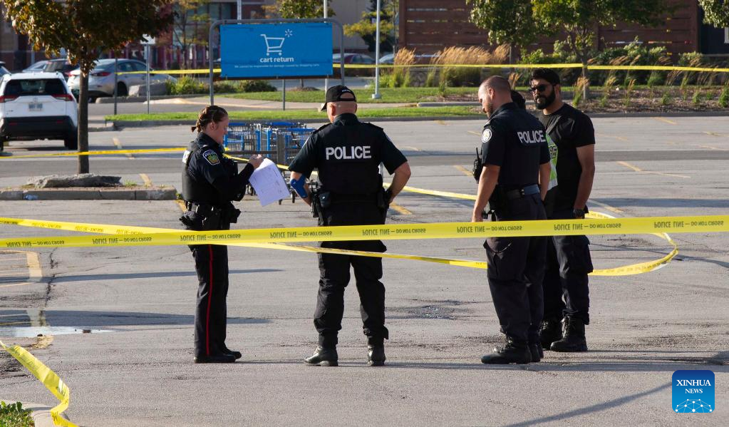 canadian-police-officer-killed-in-daylight-shooting-suspect-in-custody