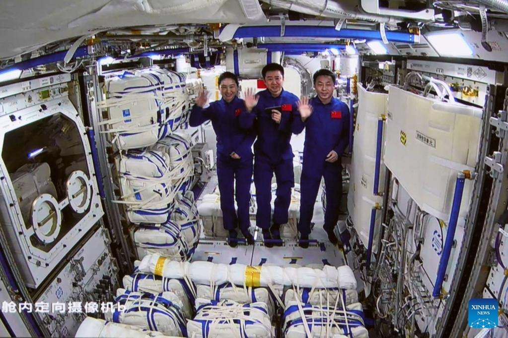 Shenzhou-14 Astronauts Enter Mengtian Lab Module- China.org.cn