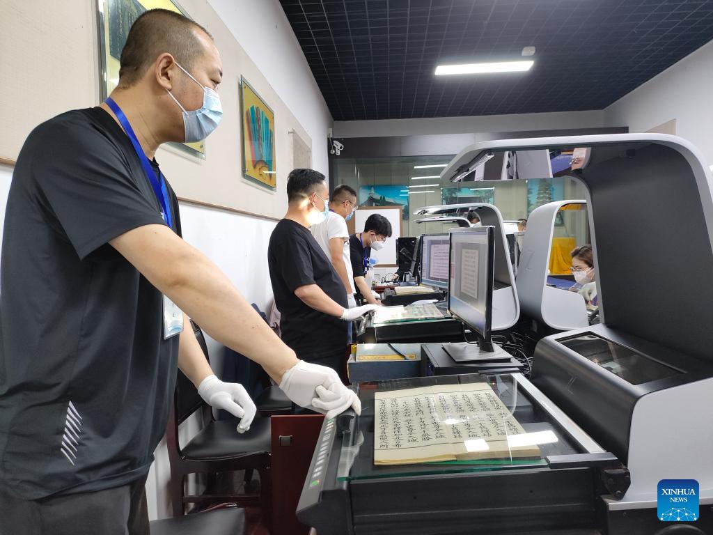 Xi's Shanghai inspection tour sends signal of high
