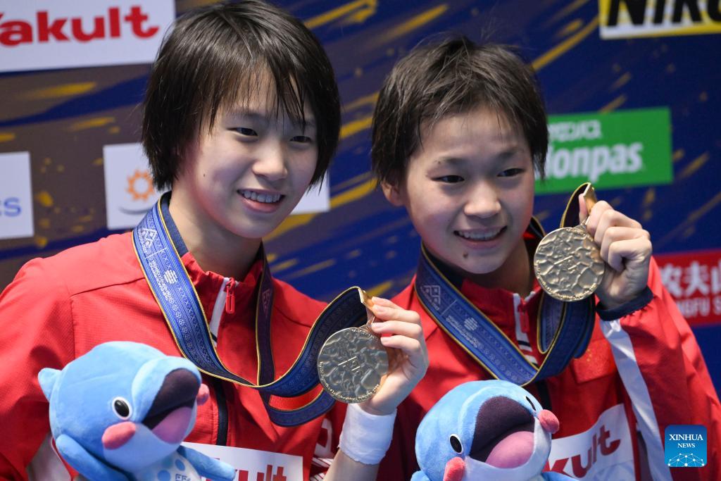 Quan and Chen storm to women's sychronized 10m platform victory China