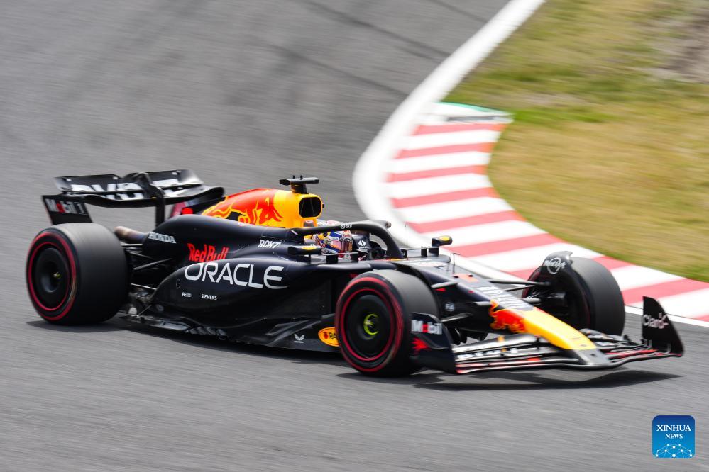 Verstappen grabs pole in Japan for Red Bull one