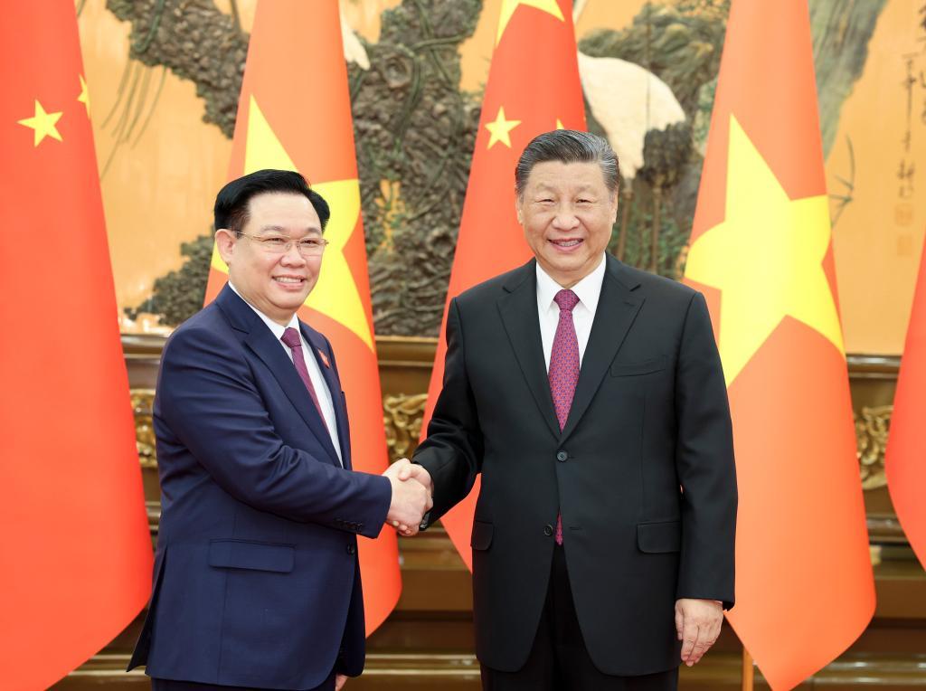 Xi meets National Assembly of Vietnam chairman, urges strong sense of community with shared future