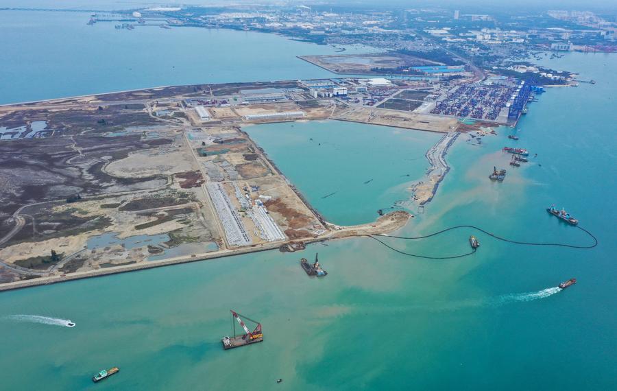 Hainan free trade port development in full swing: Governor