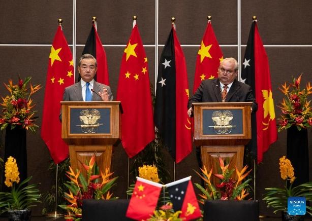 Chinese, PNG FMs hold in