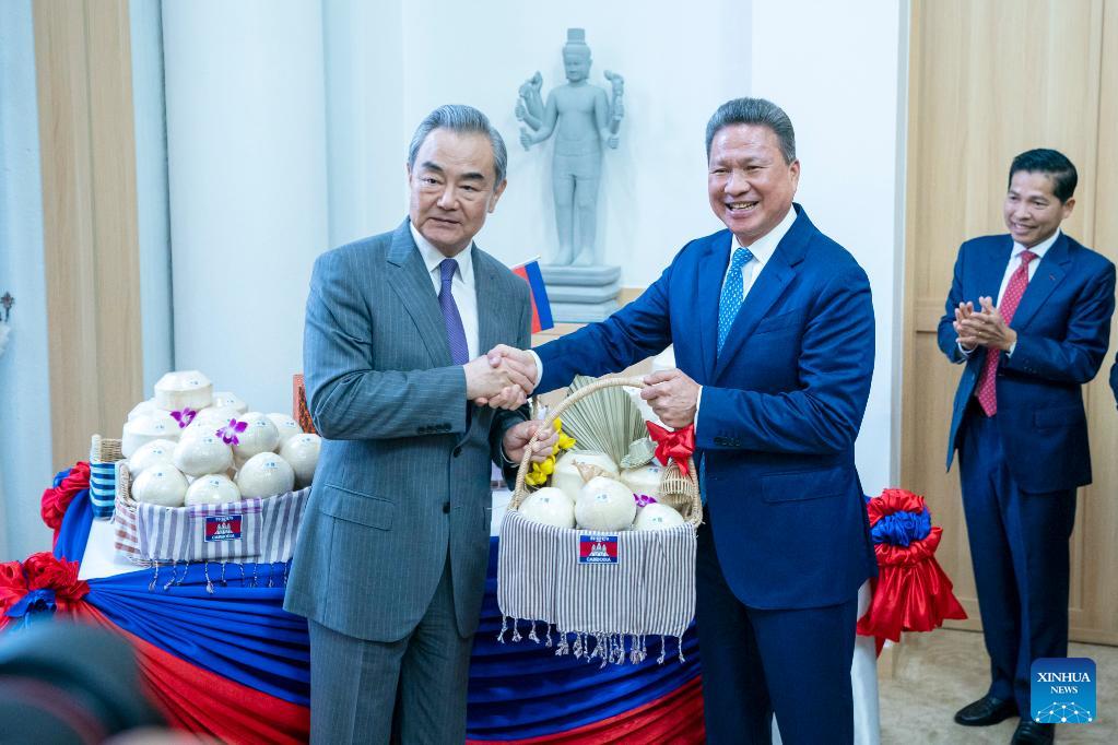 China, Cambodia to move forward in building high