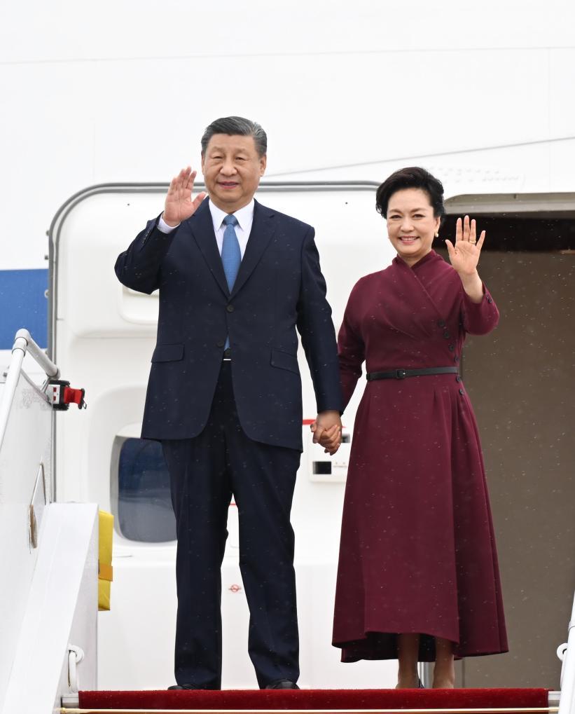 Xi aims to open brighter future of China
