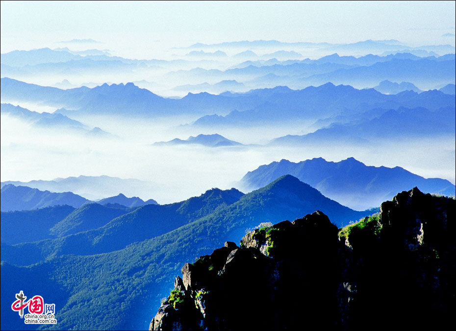 地理中国：雾灵山 一山有三季 十里不同天