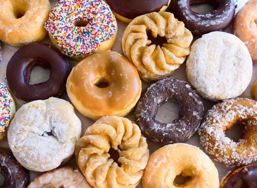 ALIMENTOS POPULARES QUE TE HACEN ENVEJECER MAS RAPIDO Y PARECER MAS VIEJO