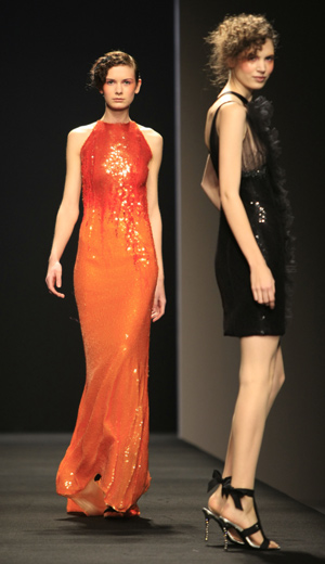 Christophe Josse's Spring-Summer Haute Couture 2009 fashion show ...