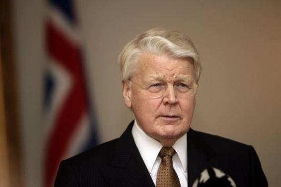 Iceland's Grimsson wins fifth presidential term - China.org.cn