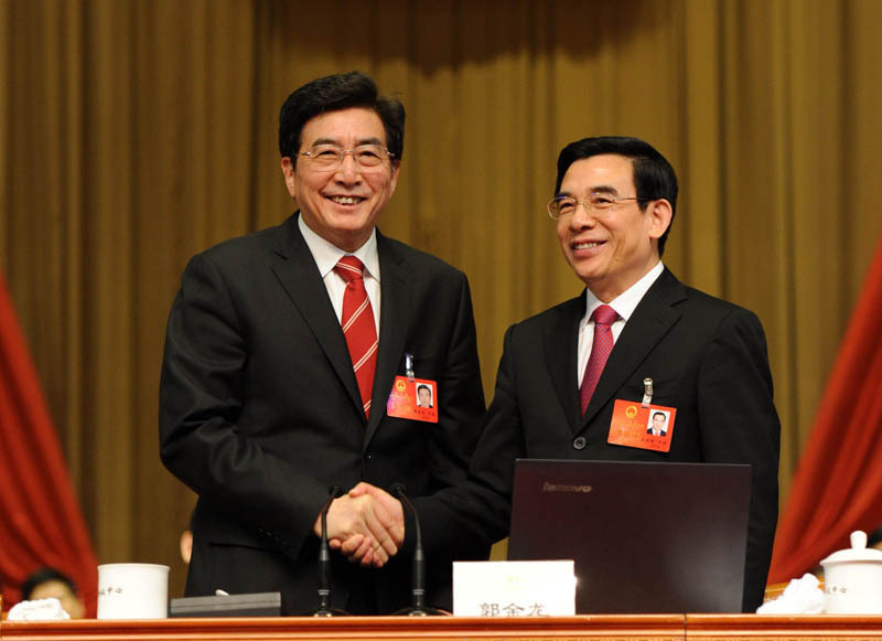 北京市委书记郭金龙与市长王安顺握手祝贺 _ 中国网