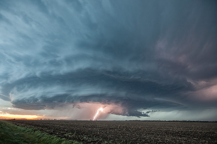 Spectacular sight of extreme weather- China.org.cn