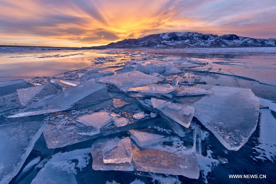 Amazing scenery of the icy Sayram Lake in Xinjiang - China.org.cn