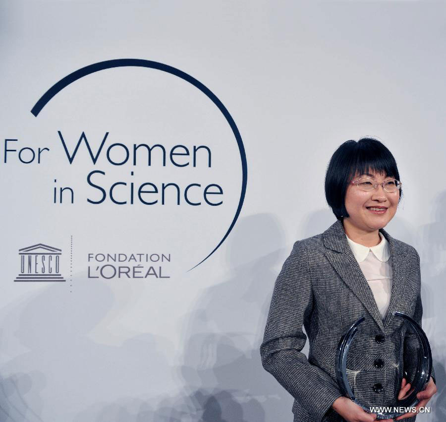 Chinese female scientist wins UNESCO award- China.org.cn