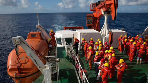 Research vessel on Indian Ocean expedition- China.org.cn