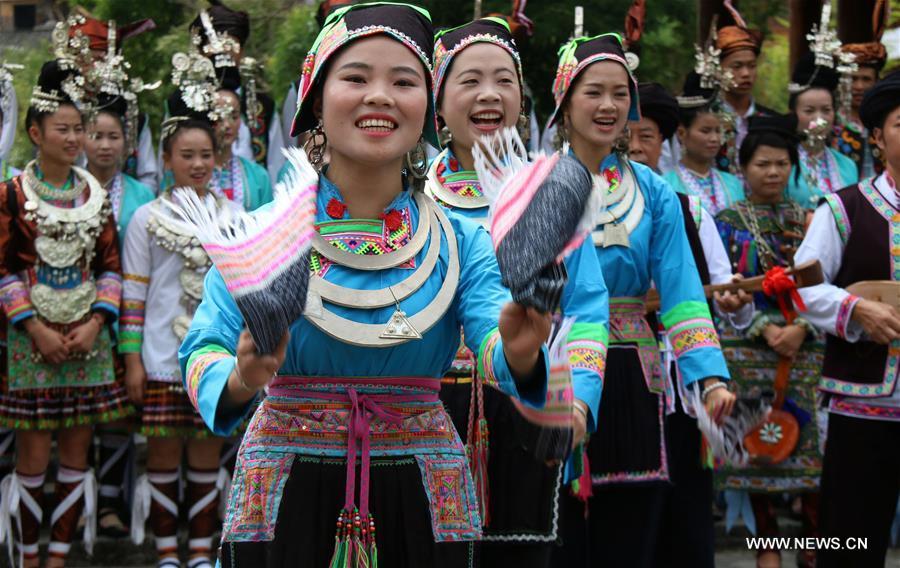 Grand Song of Dong performed in Guizhou - China.org.cn