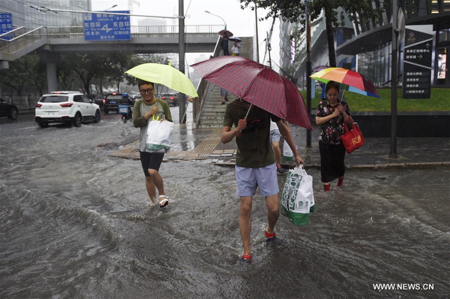 Beijing issues orange alert for rainstorm- China.org.cn