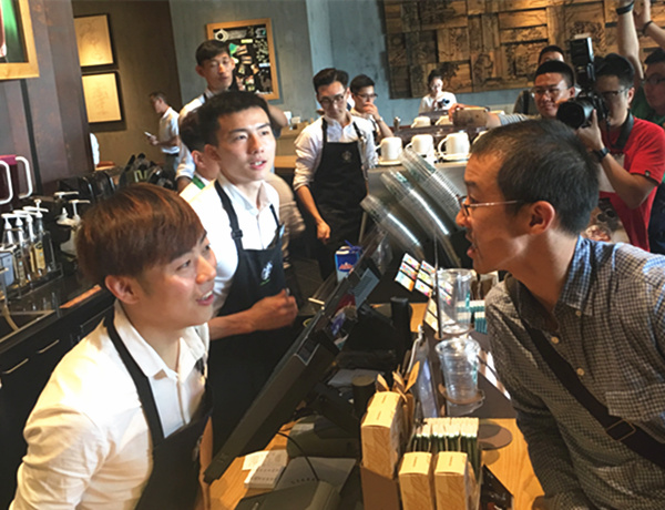 Starbucks opens 1st store in Yinchuan _ China.org.cn