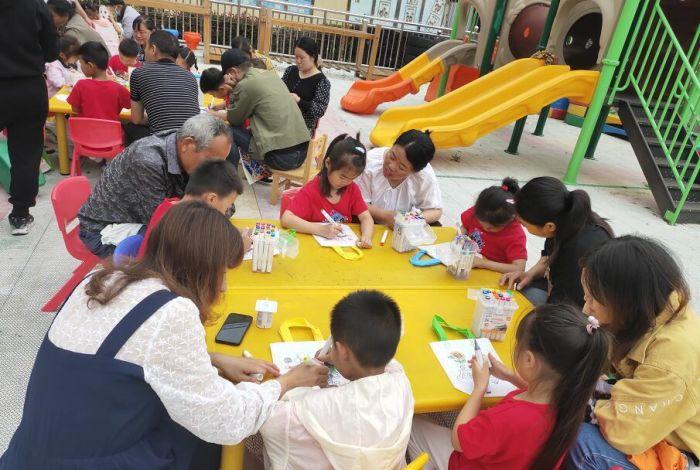 儿童泳衣图鉴：清凉一夏的选择