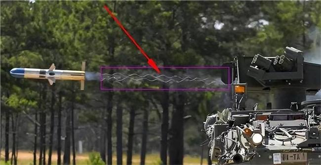【军事科普】都2024年了 为何很多反坦克导弹依然保留导线连接？_中国国情_中国网
