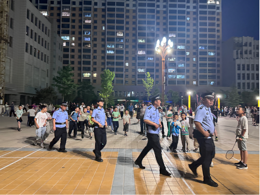 做实“夜警务”、护航“夜经济”_中国国情_中国网