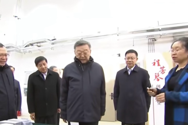 山西省委书记唐登杰在山西大学讲授思政课并寄语青年学生_中国网