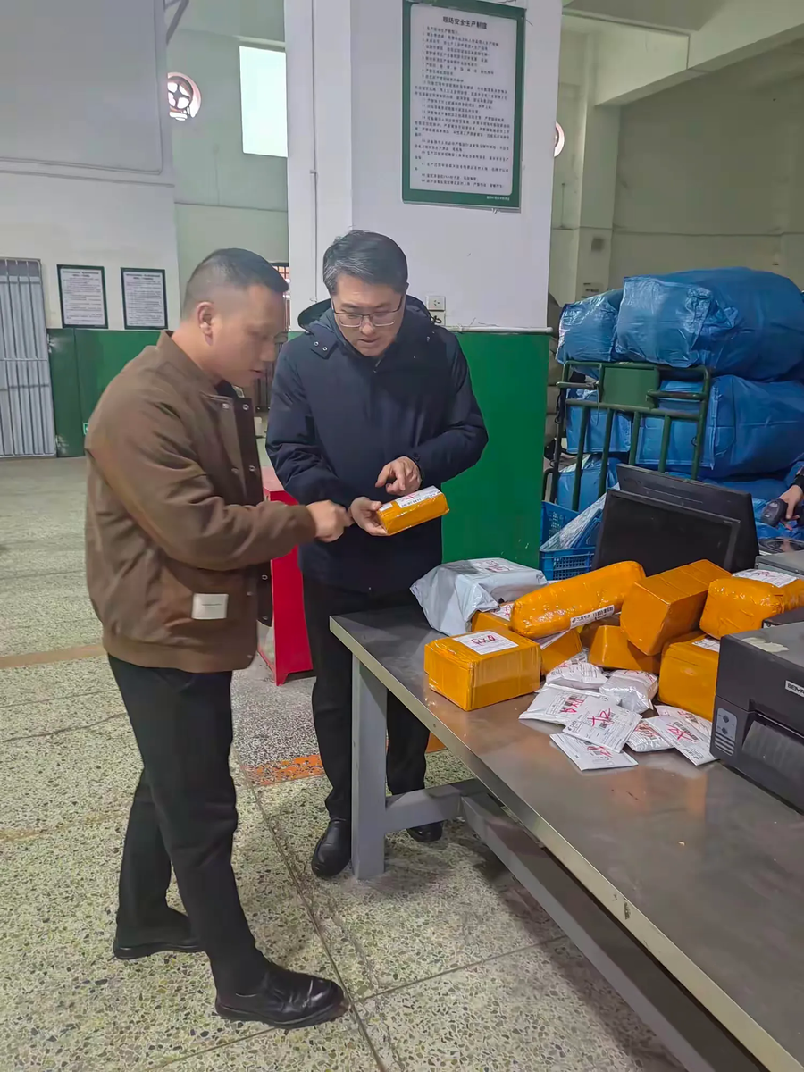黄河街道:深入企业“第一线”,走访调研谋新篇_中国国情_中国网