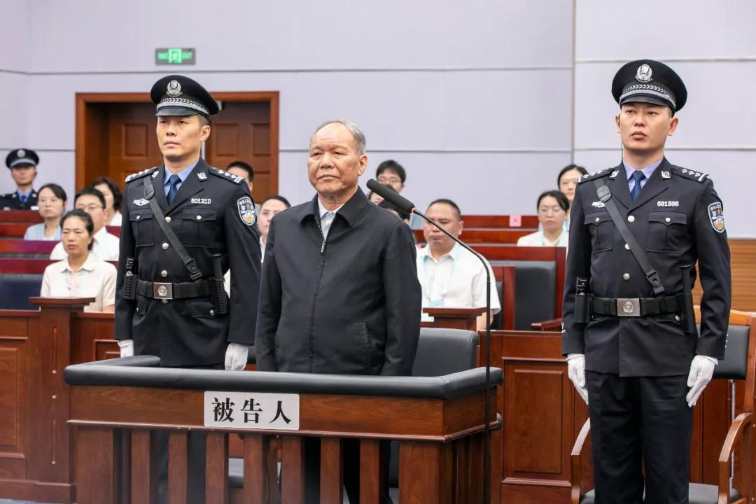 受贿1.58亿余元 十四届全国政协原常委齐扎拉一审被判无期徒刑
