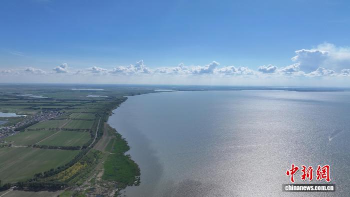从干涸到碧波：“草原运河”重塑查干湖的生态与命运