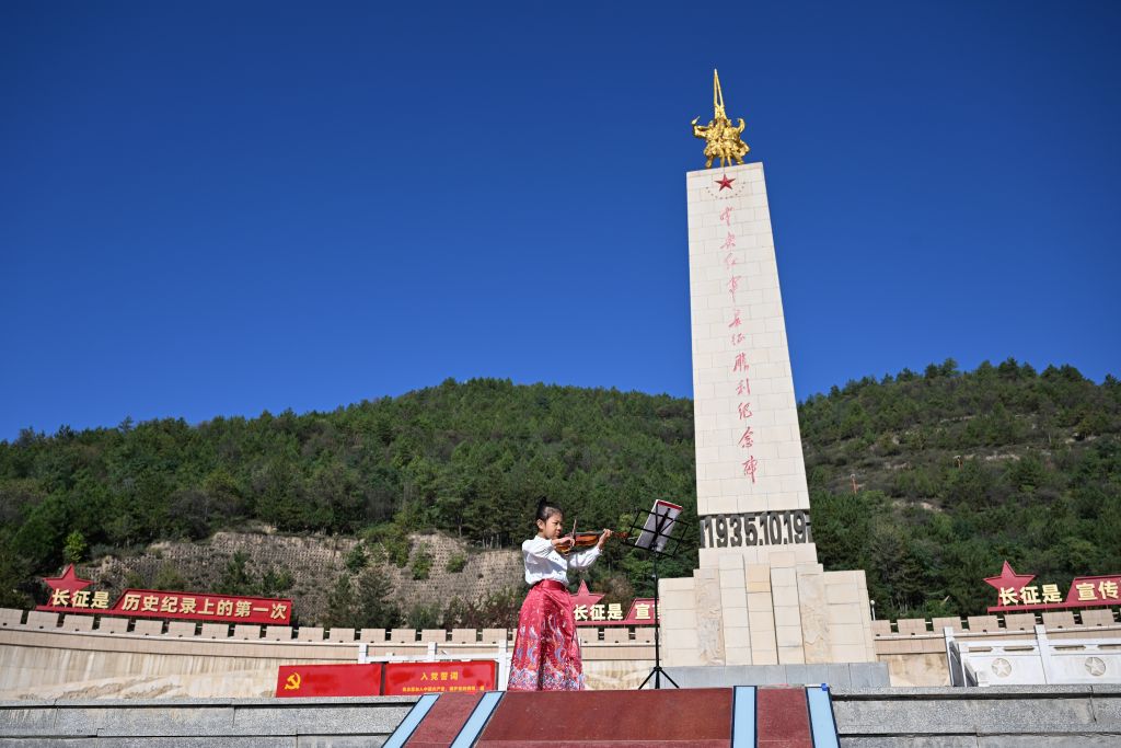 
南京市第一医院黄牛号贩子票贩子代网上预约代挂号电话“重走长征路”上热搜 “长征游”圈粉年轻人