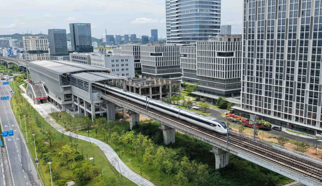
北京中医医院杨国旺医生黄牛预约代挂号电话我们的“十五五”丨未来五年，出行更顺畅