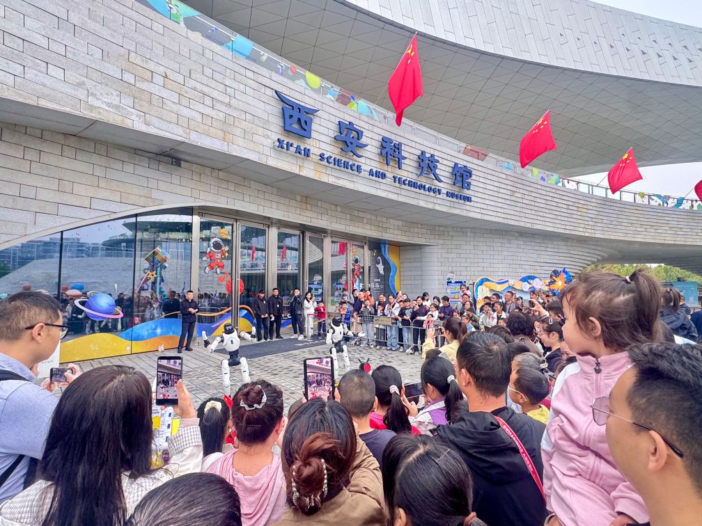 
上海市中医医院黄牛号贩子票贩子代网上预约代挂号电话从“看风景”到“探未来”，科技游“点亮”假日文旅新体验
