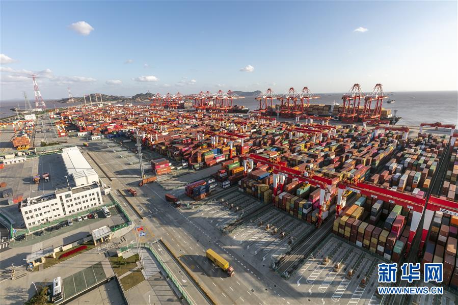 Containerumschlag im Hafen von Shanghai mit neuem Rekord_China.org.cn